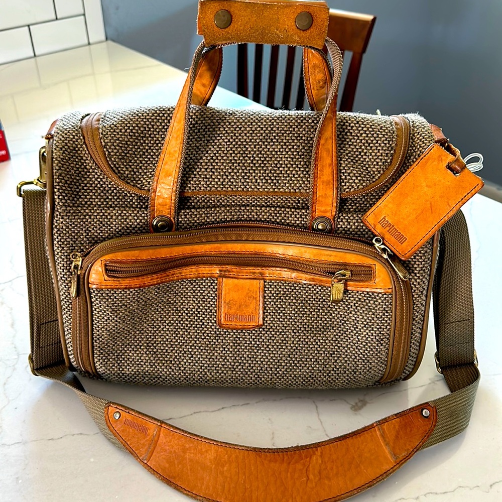 Hartmann Tweed Legend Travel Duffle Bag, Tan, Great Condition, All Zippers Work